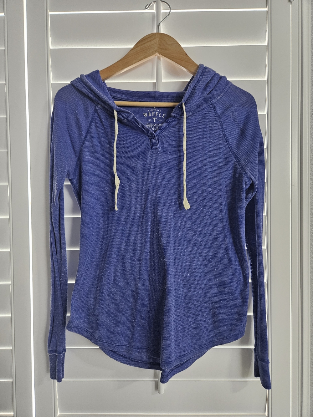 American Eagle Outfitters Blue Vintage Waffle-Knit Hooded Long Sleeve Top